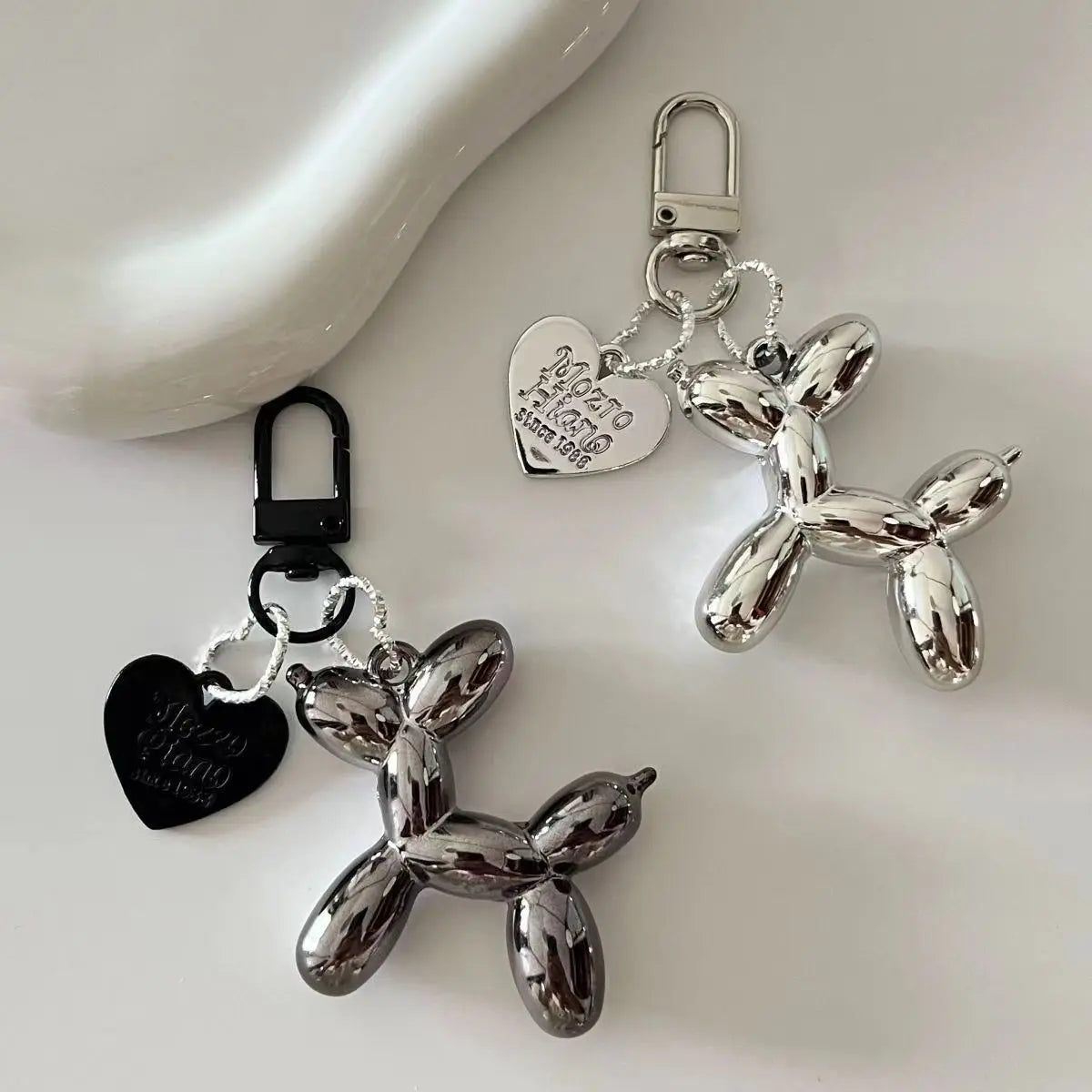 Balloon Dog Keychain – Cute & Stylish Bag Pendant - Canine Cart